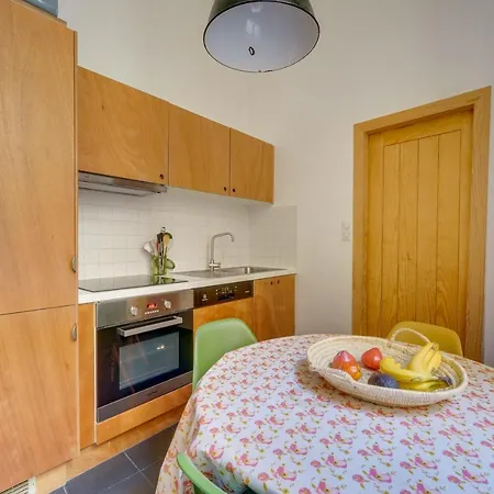 Leyteire Apartment *