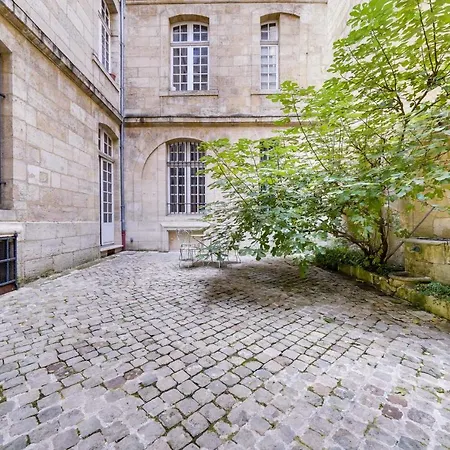 Apartment Leyteire