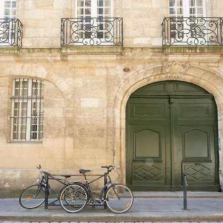 Apartment Leyteire *