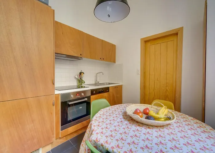 Leyteire Apartment *