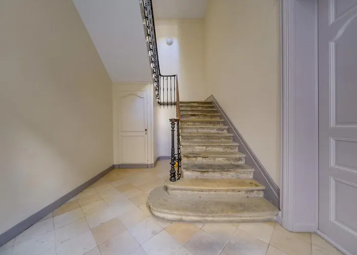 Apartment Leyteire *